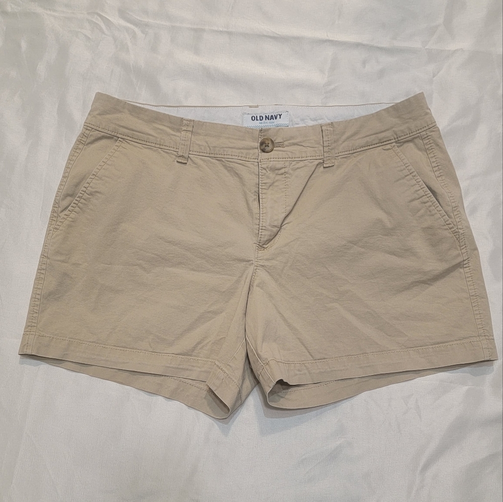 Old Navy Khaki Shorts 8